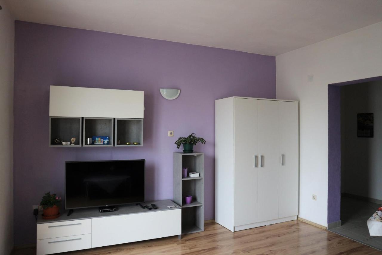 Apartment Loncarevic *